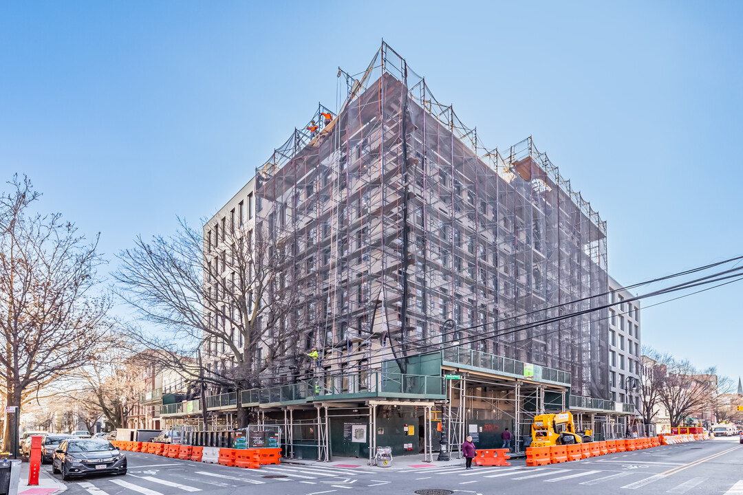 170 Freeman St in Brooklyn, NY - Building Photo