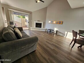 2144 E Center Ln in Tempe, AZ - Building Photo - Building Photo