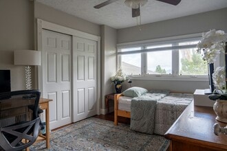 1319 Maleko St in Kailua, HI - Building Photo - Building Photo