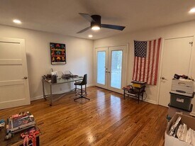 8211 Katy Fwy in Houston, TX - Building Photo