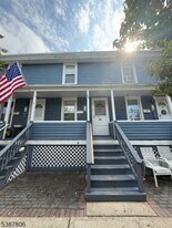 195 Forest St in Montclair, NJ - Building Photo