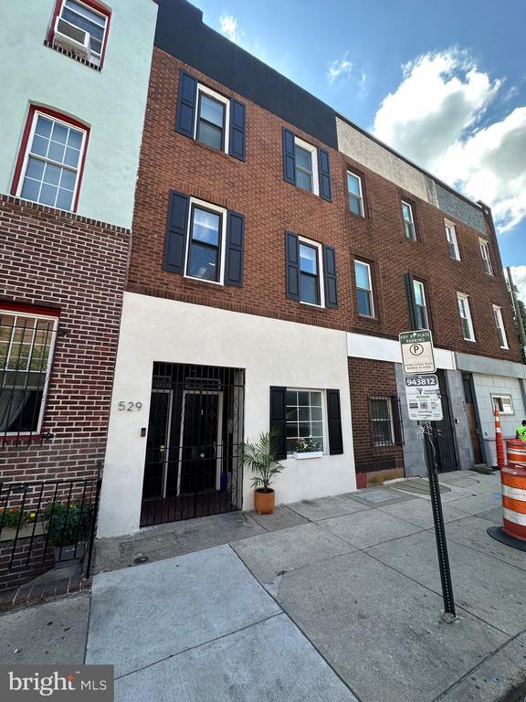 519 S 17th St in Philadelphia, PA - Building Photo - Building Photo
