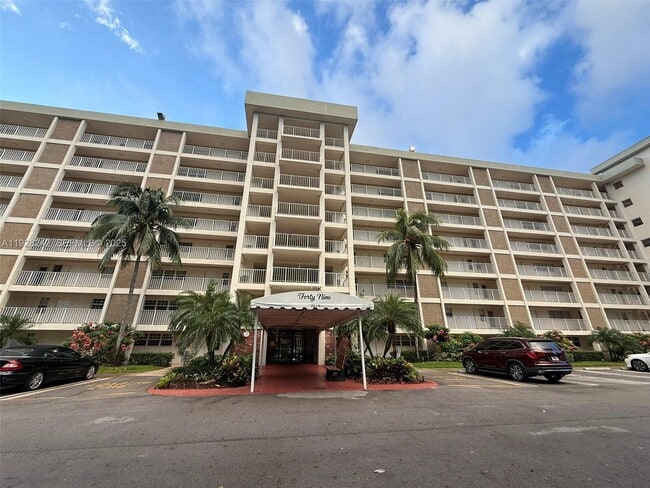 property at 3091 N Course Dr