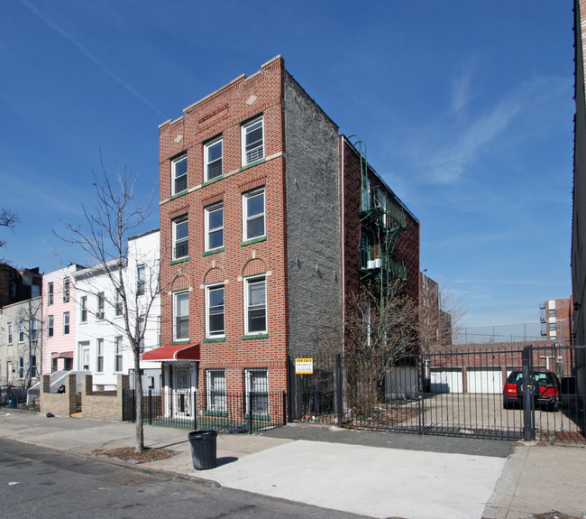 489 Monroe St in Brooklyn, NY - Building Photo - Building Photo