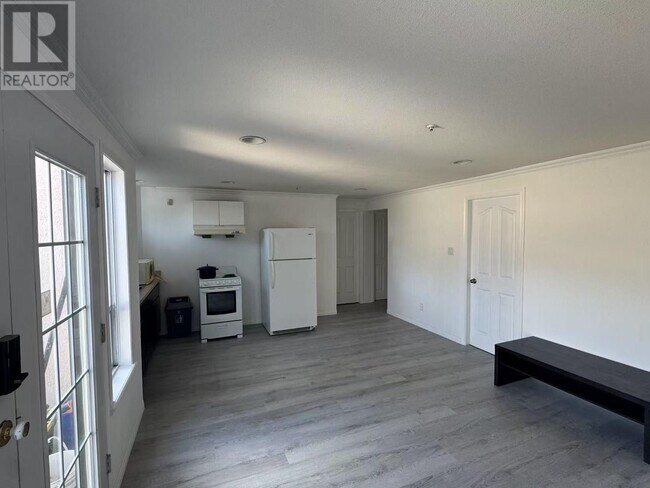 2539 W 22nd Ave in Vancouver, BC - Building Photo - Building Photo