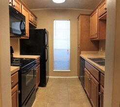 3502 Curtis St in Bryan, TX - Building Photo - Building Photo