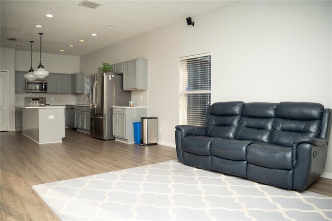 1268 Portmoor Way in Winter Garden, FL - Building Photo - Building Photo