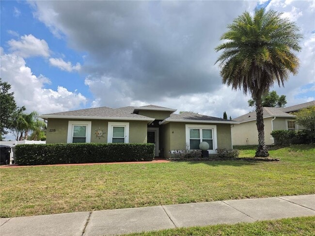 property at 2215 Kingscrest Cir