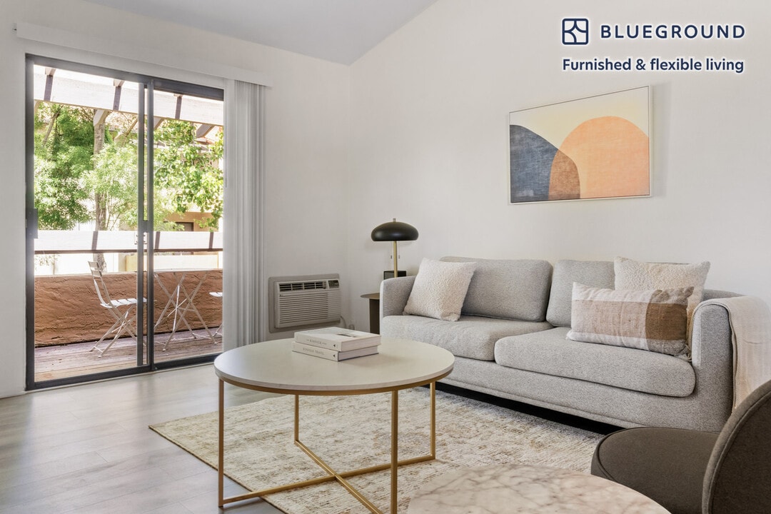 1600 Villa St-Unit -FL2-ID940 in Mountain View, CA - Building Photo