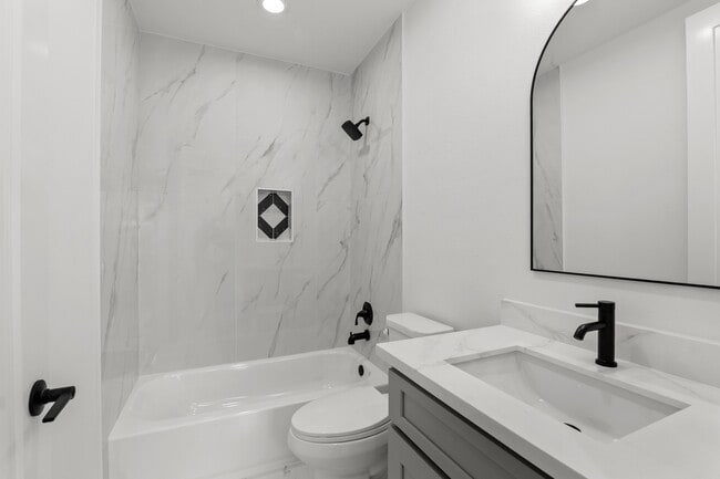 property at 3112 Live Oak St