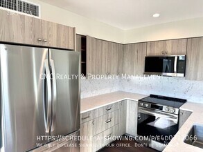 5548 2nd St in Long Beach, CA - Building Photo - Building Photo