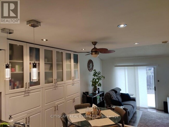 11 Trammell Ln in Brampton, ON - Building Photo - Building Photo