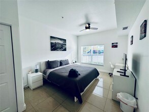 4003 San Sebastian Dr in Kissimmee, FL - Building Photo - Building Photo