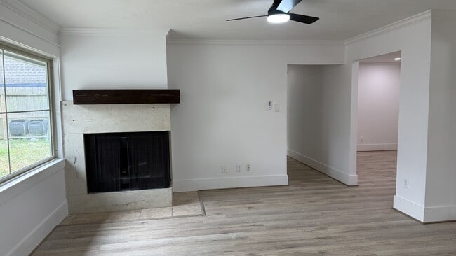 property at 1906 Shadow Bend Dr