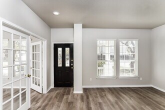 111 Eagle Vail in San Antonio, TX - Building Photo - Building Photo