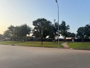 16847 Carrollton Creek Ln in Houston, TX - Building Photo - Building Photo