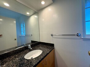 1956 Parrott Dr in San Mateo, CA - Building Photo - Building Photo