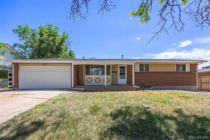 12058 E Virginia Pl in Aurora, CO - Building Photo