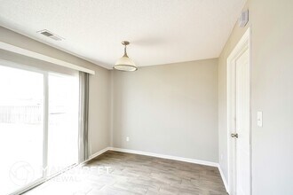 4542 Sweet Whisper Ln in Memphis, TN - Foto de edificio - Building Photo