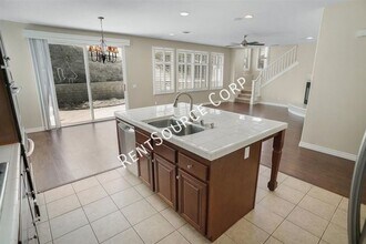 17420 Smoke Tree Ln in Canyon Country, CA - Building Photo - Building Photo