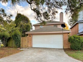 1111 Baker Dr in Tomball, TX - Building Photo