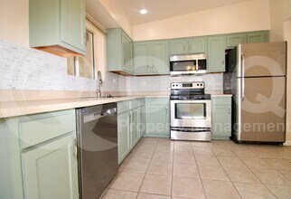 4043 E Deseret Dr in Tucson, AZ - Building Photo - Building Photo