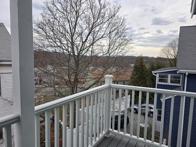 29 Appleton St in Arlington, MA - Foto de edificio - Building Photo