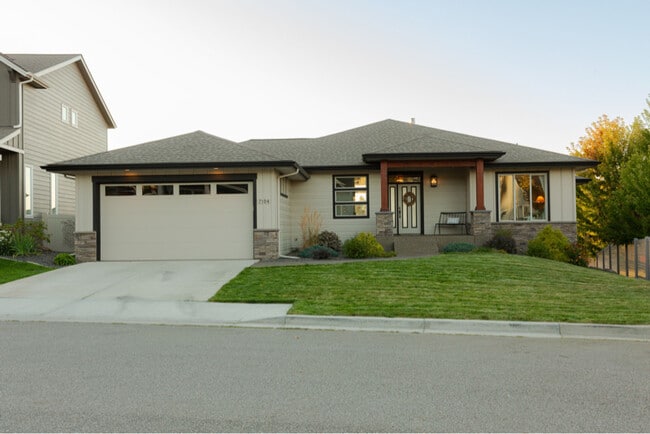 property at 7104 S Pheasant Ridge Dr