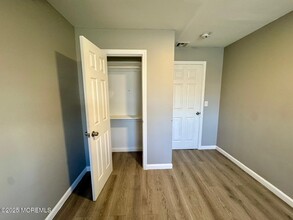 54 Duryea St in Newark, NJ - Building Photo - Building Photo