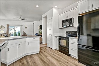 3486 W Charlene St in Meridian, ID - Building Photo - Building Photo