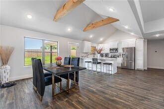 707 W Jillian St in Siloam Springs, AR - Building Photo - Building Photo