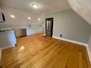 35 Cameron Ave in Somerville, MA - Building Photo - Building Photo