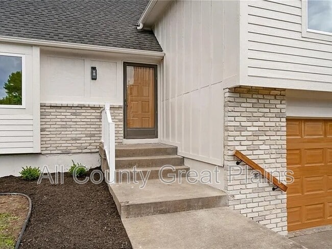 1917 E Stratford Rd in Olathe, KS - Building Photo - Building Photo