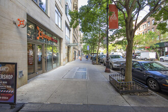 Lincoln Square in New York, NY - Building Photo - Building Photo