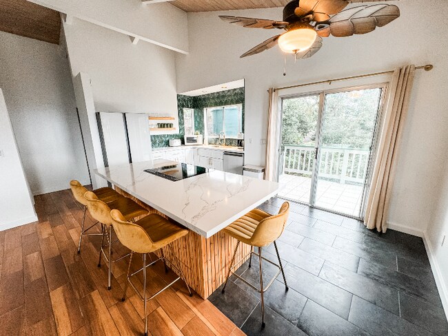 73-1202-1202 Ahulani St in Kailua Kona, HI - Building Photo - Building Photo