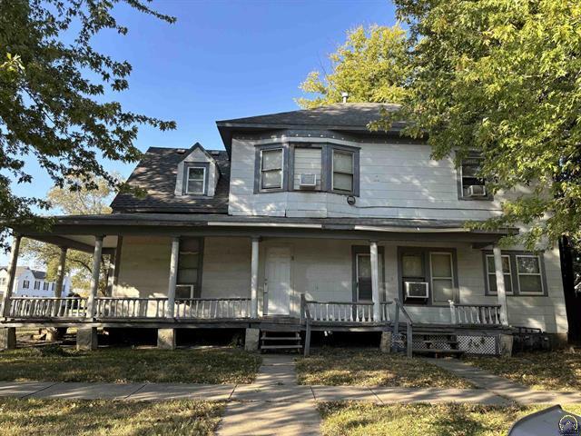 502 Neosho St in Emporia, KS - Building Photo