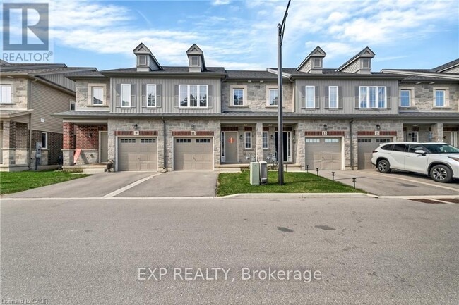 11 Garlent Ave in Hamilton, ON - Building Photo - Building Photo