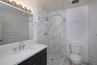 5163 Long Branch Ave in San Diego, CA - Building Photo - Building Photo