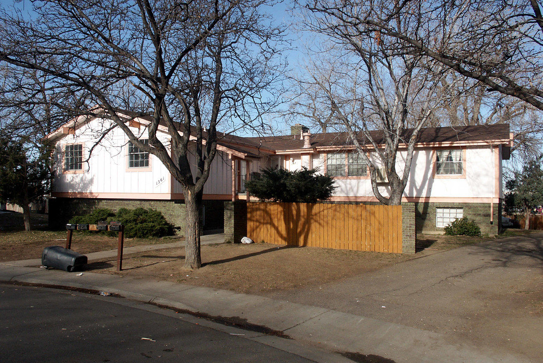 1361-1367 Mobile St in Aurora, CO - Building Photo