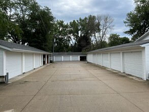 804 Roosevelt St in Story City, IA - Building Photo - Building Photo