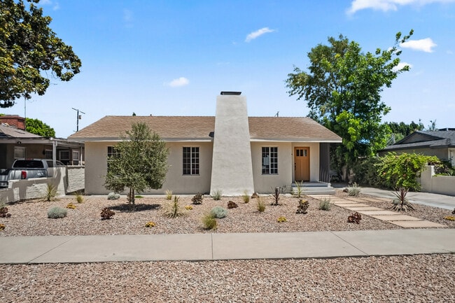 property at 4702 Kraft Ave