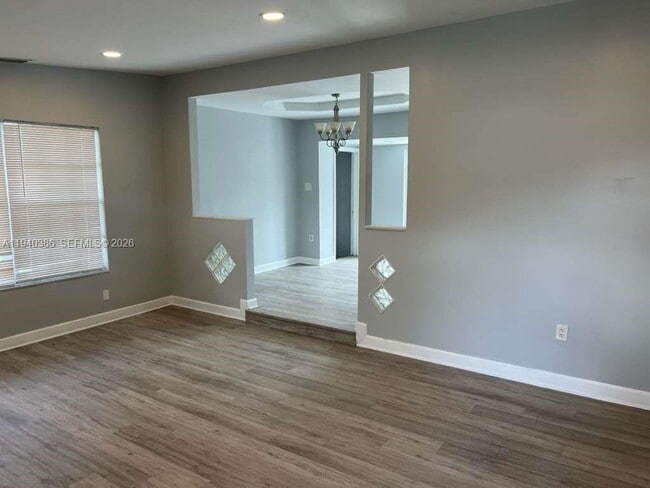 17541 NE 4th Ave in North Miami Beach, FL - Building Photo - Building Photo