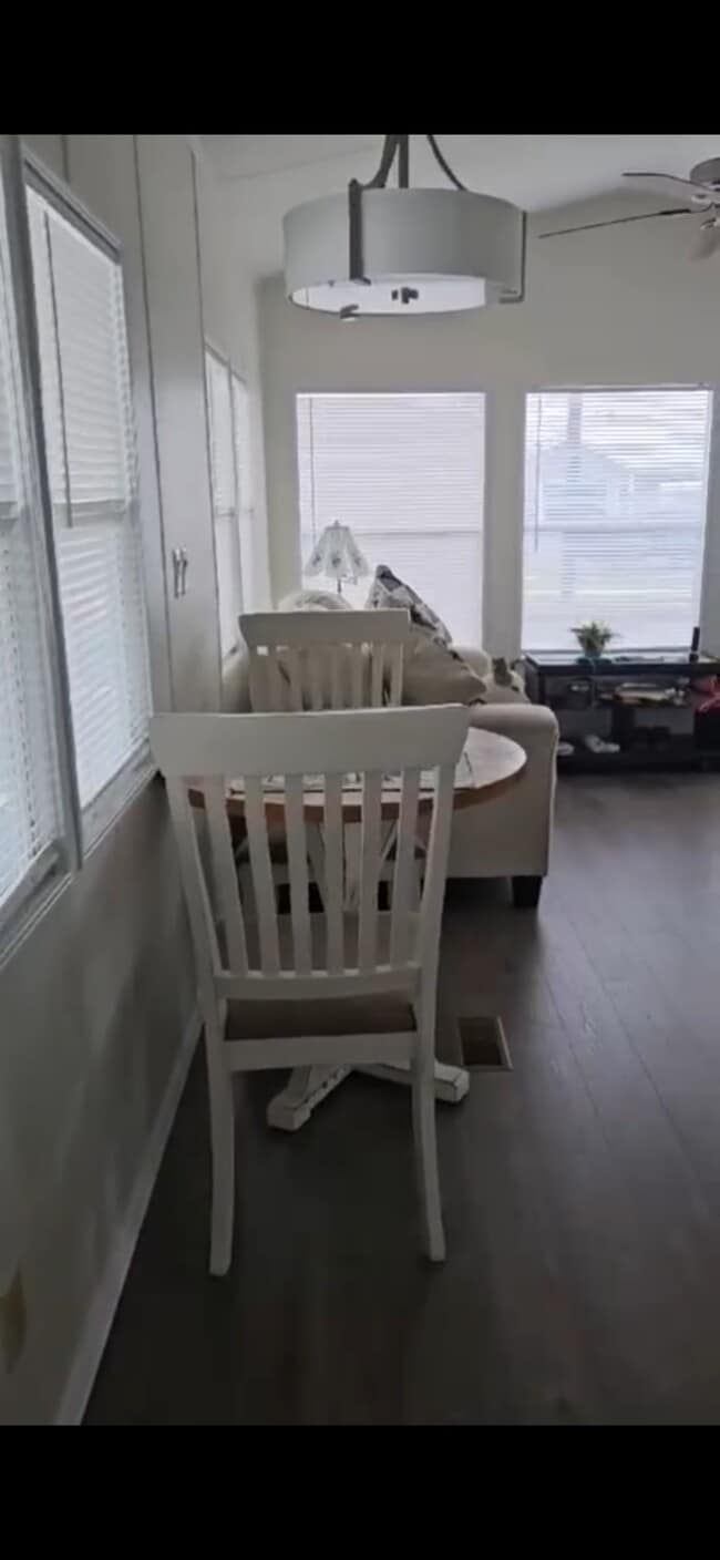 35101 Condominium Blvd in Zephyrhills, FL - Foto de edificio - Building Photo