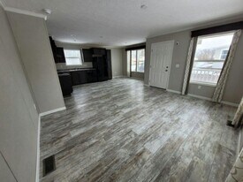 8 Quarry Hill Estates