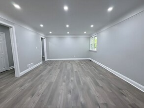 20 W 4th St in Hamilton, ON - Building Photo - Building Photo