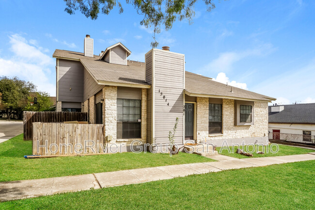 15014 Spring Creek in San Antonio, TX - Building Photo - Building Photo