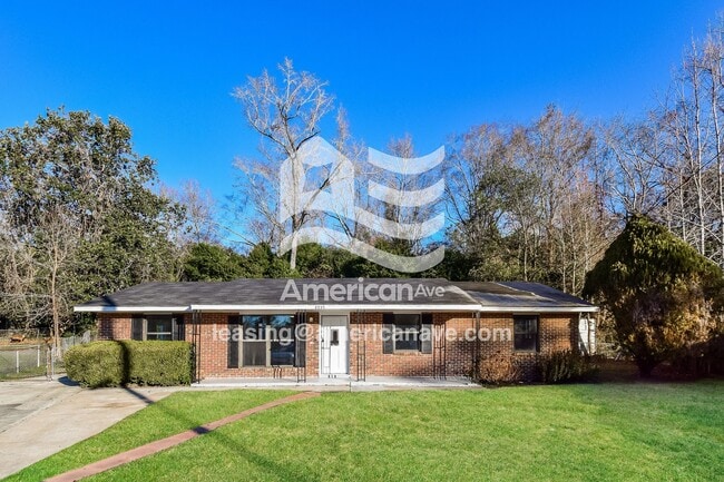 property at 4935 Lisa Ct