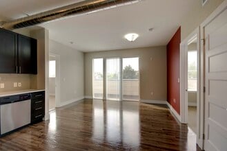 (PAST) Gaslamp Boulder in Boulder, CO - Building Photo - Interior Photo