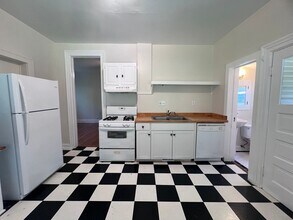 445 Washington St SE in Grand Rapids, MI - Building Photo - Building Photo