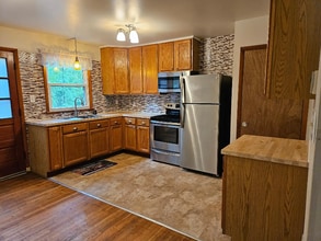 167 Waldo Rd in Pasadena, MD - Foto de edificio - Building Photo